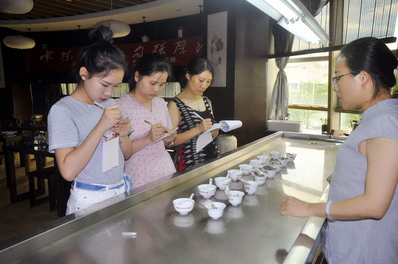 全国十大茶艺师培训学校 中国最好的茶艺学校 茶艺学校哪家好?